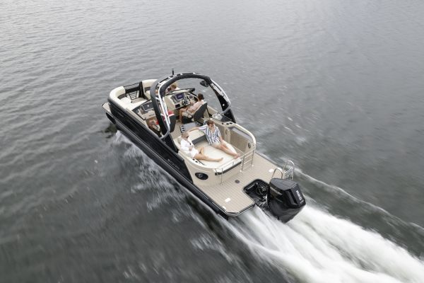 Sylvan Pontoon Boat G-3 CLZ DC