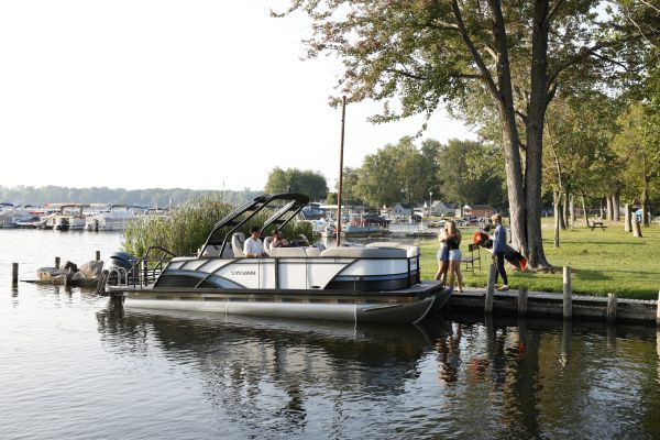 L3 CLZ DH Sylvan Pontoon Boat