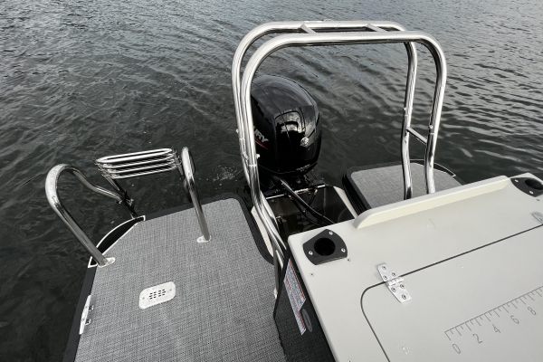 Mirage X3 Party Fish Sylvan Pontoon Boat