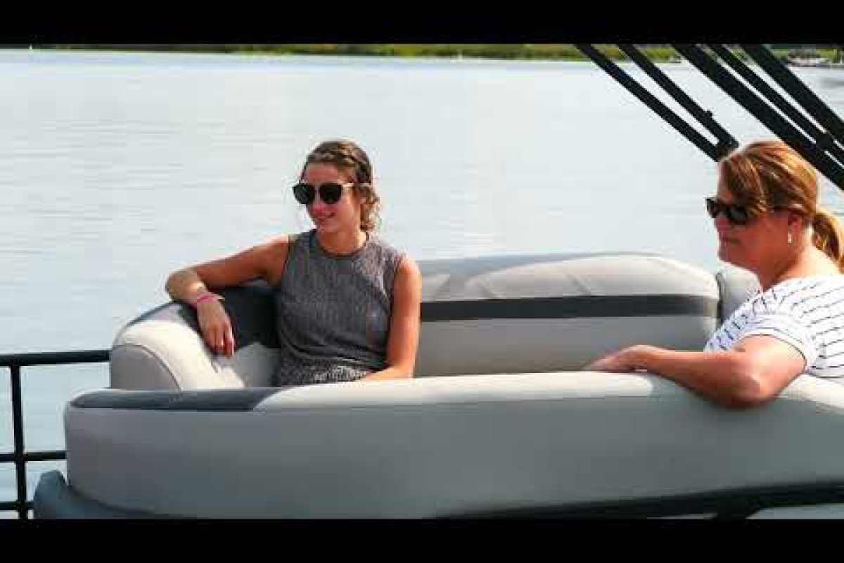 L3 Party Fish - Luxury Fishing Pontoon Boat - Sylvan Marine