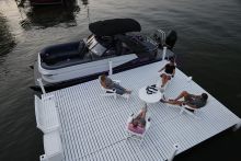 Sylvan Pontoon Boat M5 CLZ DC