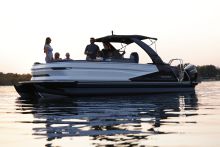 Sylvan Pontoon Boat M5 CLZ DC