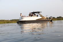 Sylvan Pontoon Boat M5 CLZ DC