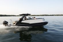 Sylvan Pontoon Boat M5 CLZ DC