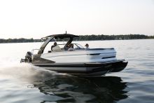 Sylvan Pontoon Boat M5 CLZ DC