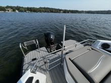 S3 DLZ DHSylvan Marine Pontoon Boat