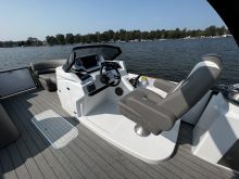 S3 DLZ DH Sylvan Marine Pontoon Boat 