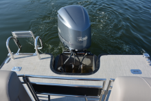 Sylvan S5 DC motor Sylvan Marine Pontoon Boat