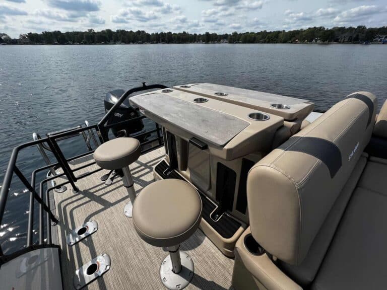 L5 DLZ Bar Sylvan Marine Pontoon Boat