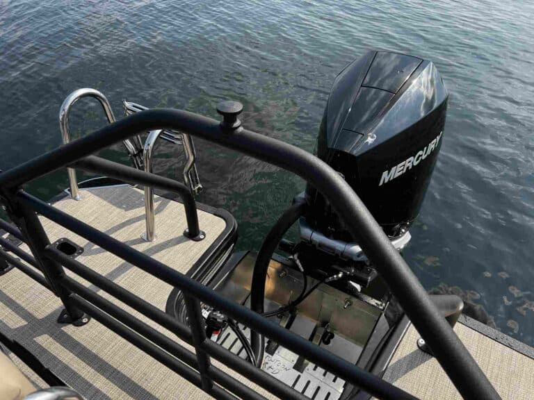 L5 DLZ Bar Sylvan Marine Pontoon Boat