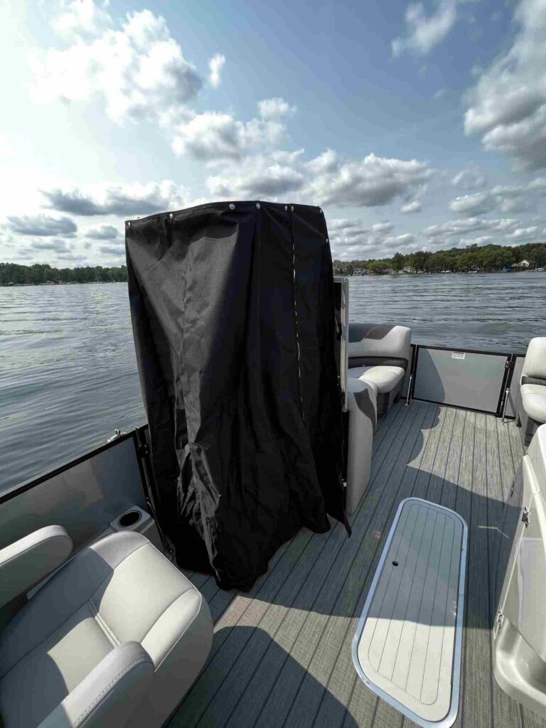 L3 LZ Sylvan Marine Pontoon Boat