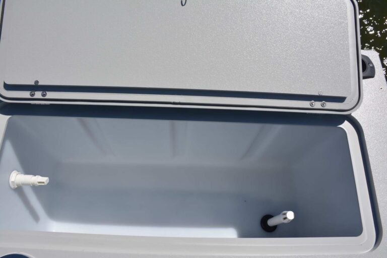 Mirage 8522 Party Fish Sylvan Marine Pontoon Boat