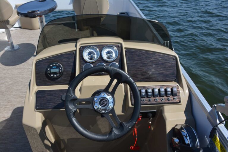 Mirage 822 Party Fish 4.0 Sylvan Marine Pontoon Boat