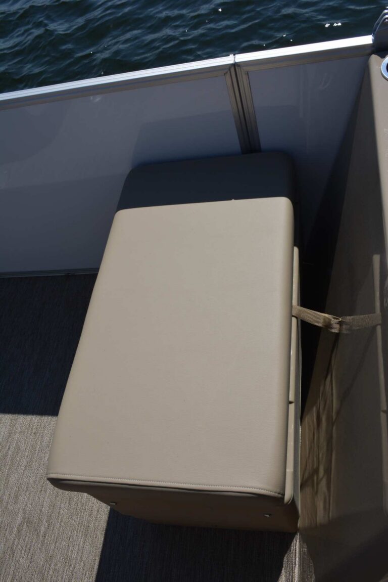 Mirage 822 Party Fish 4.0 Sylvan Marine Pontoon Boat