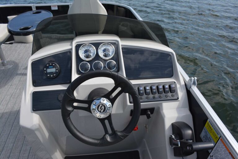 Mirage 822 Party Fish 4.0 Sylvan Marine Pontoon Boat