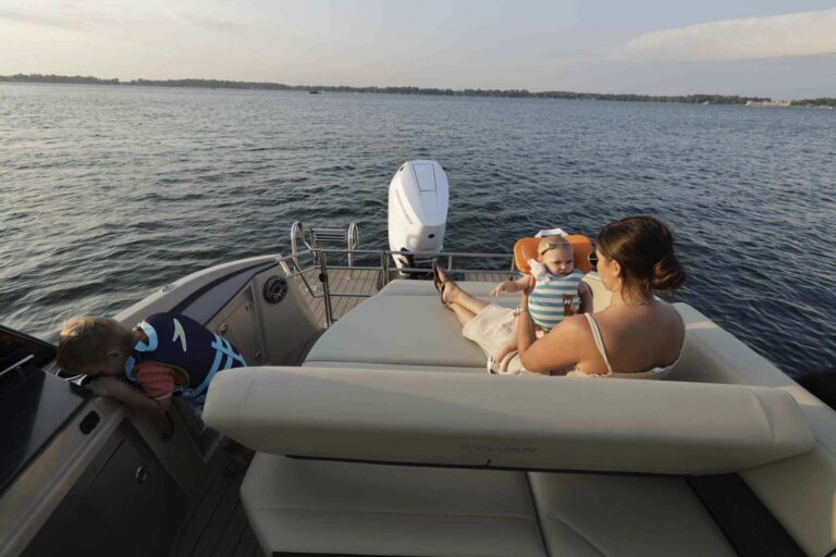 Sylvan Pontoon Boat G-5 CLZ