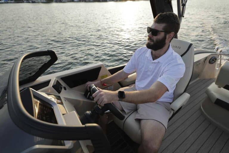 Sylvan Pontoon Boat G-5 CLZ