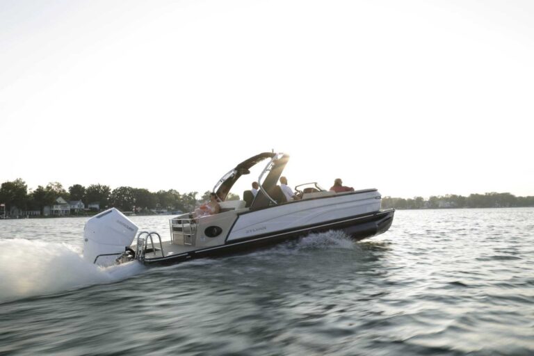 Sylvan Pontoon Boat G-5 CLZ DC