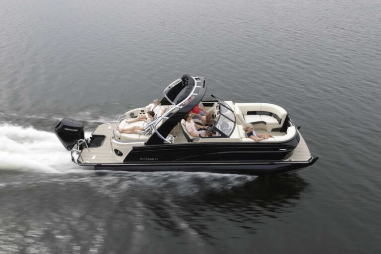 Sylvan Pontoon Boat G-3 CLZ DC