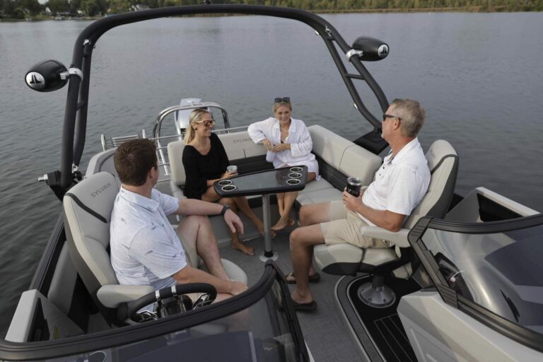 Sylvan Pontoon Boat G-5 CLZ