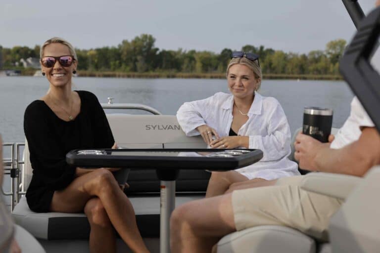 Sylvan Pontoon Boat G-5 CLZ