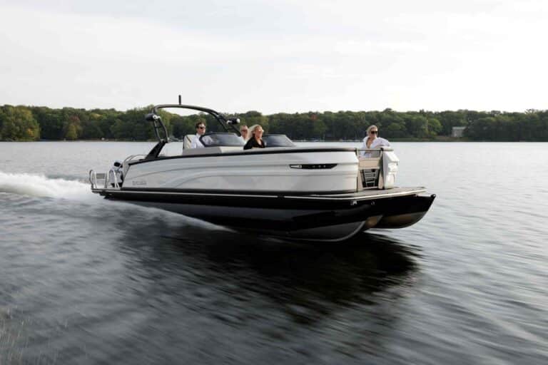 Sylvan Pontoon Boat G-5 CLZ DC
