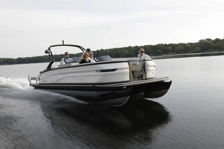 Sylvan Pontoon Boat G-5 CLZ DC