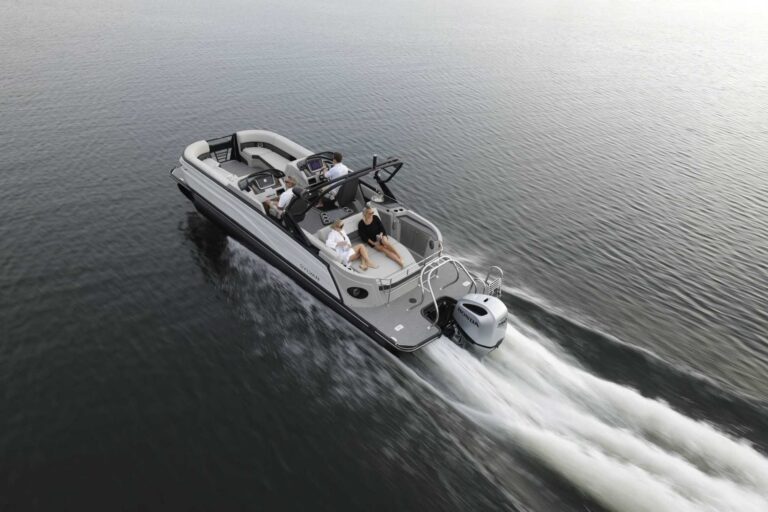 Sylvan Pontoon Boat G-5 CLZ DC