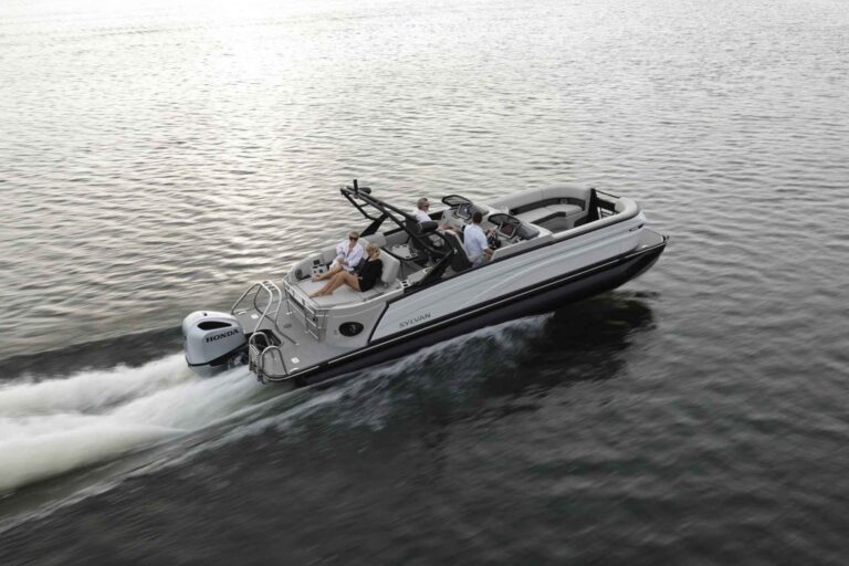 Sylvan Pontoon Boat G-5 CLZ DC