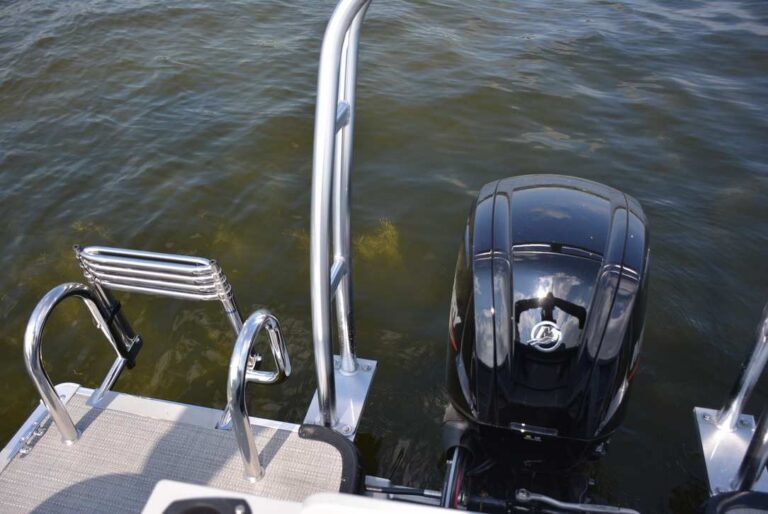 Mirage 8522 Party Fish Sylvan Marine Pontoon Boat